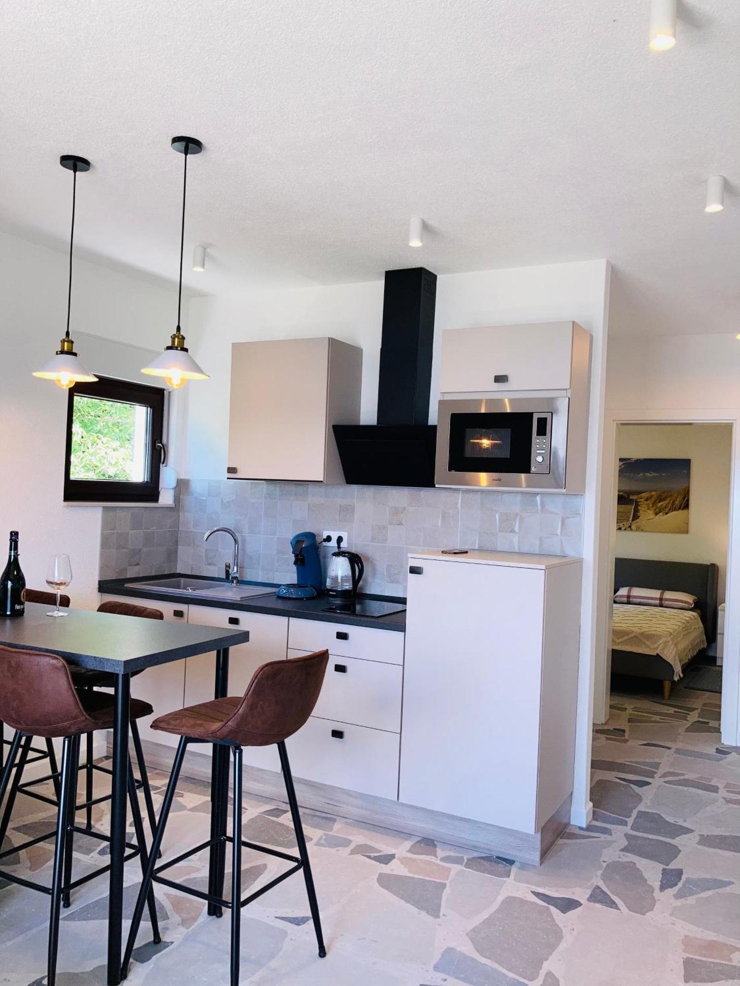 Emmi Apartments Marusici  المظهر الخارجي الصورة